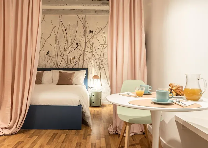 Piazza Unita D\'Italia - Jr Suite Con Ac - Wi Fi - Park Convenzionato
